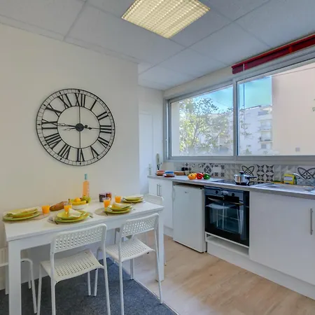 Apartment Castel Du Port - Happy